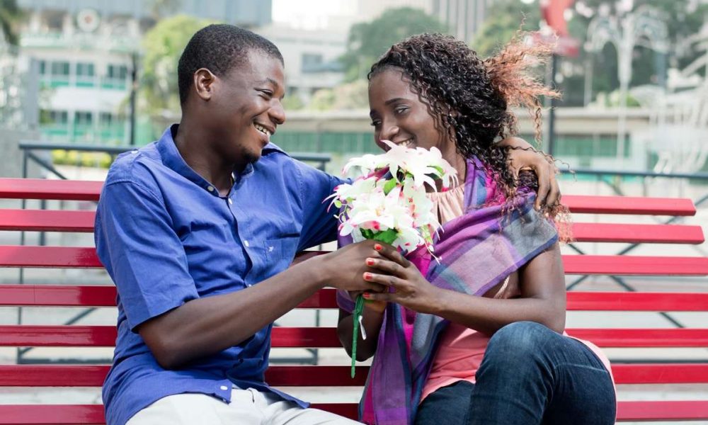 BlackCoupleonBench